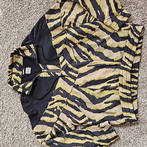 Free People Movement Pullover - Picture 1 of 10